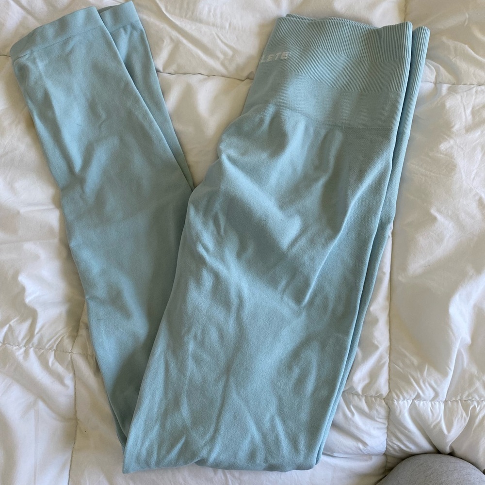 Alphalete leggings